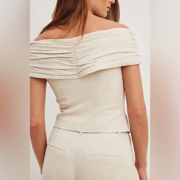 NA-KD Set - Beige Linen Blend Off Shoulder Top & Suit Trousers - Picture 14 of 17